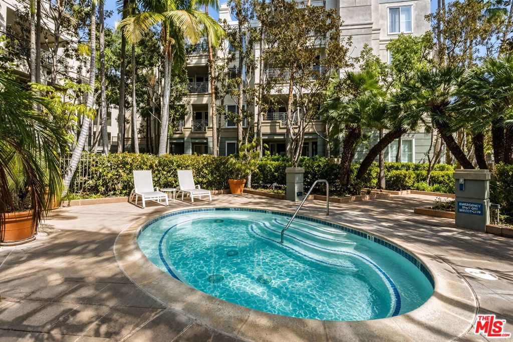 2233 Martin 309, Irvine CA 92612 - photo 20