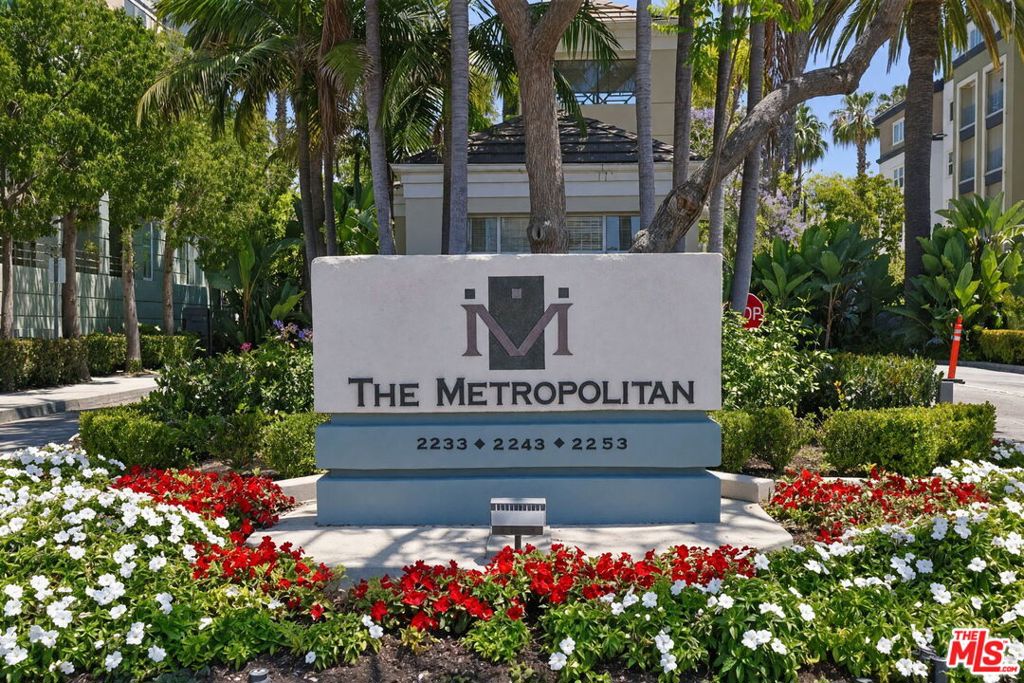 2233 Martin 309, Irvine CA 92612 - photo 29