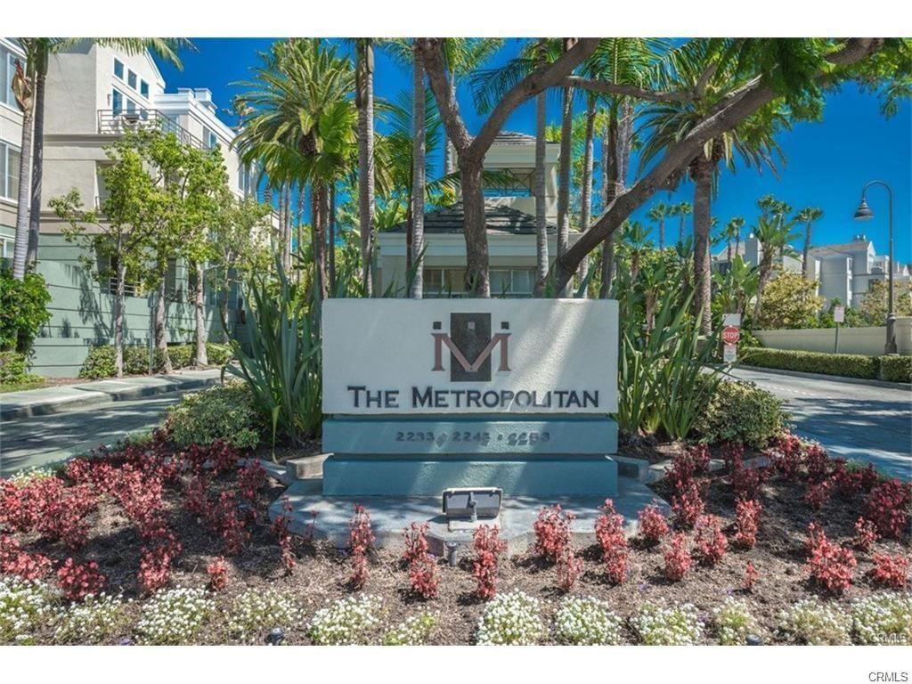 2233 Martin 318, Irvine CA 92612 - photo 1