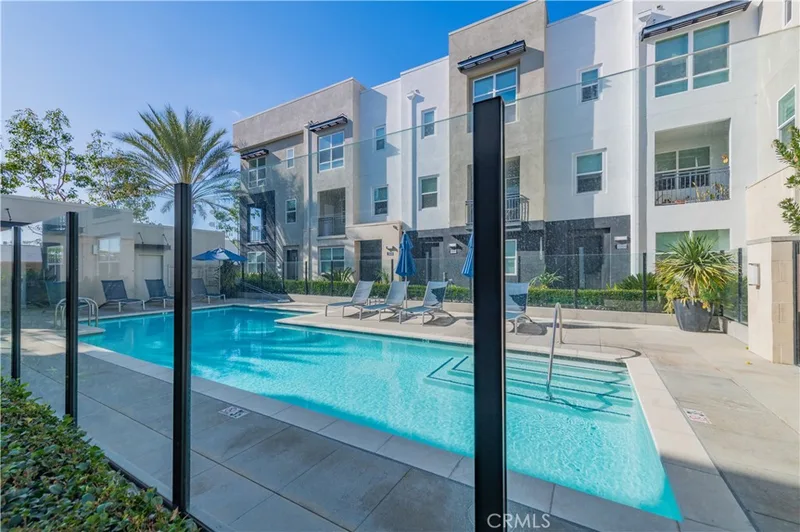 2236 Synergy, Irvine, CA 92614