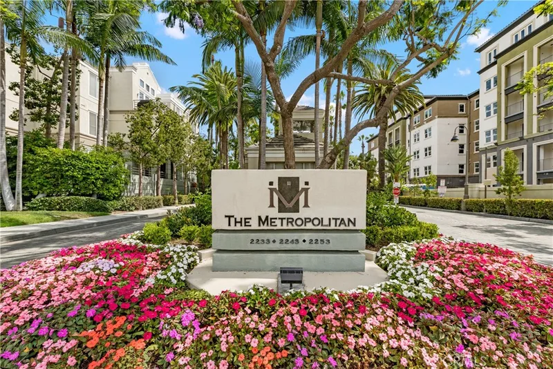 2243 Martin 117, Irvine