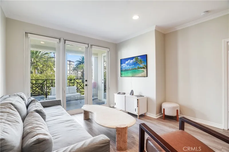 2243 Martin 217, Irvine, CA 92612