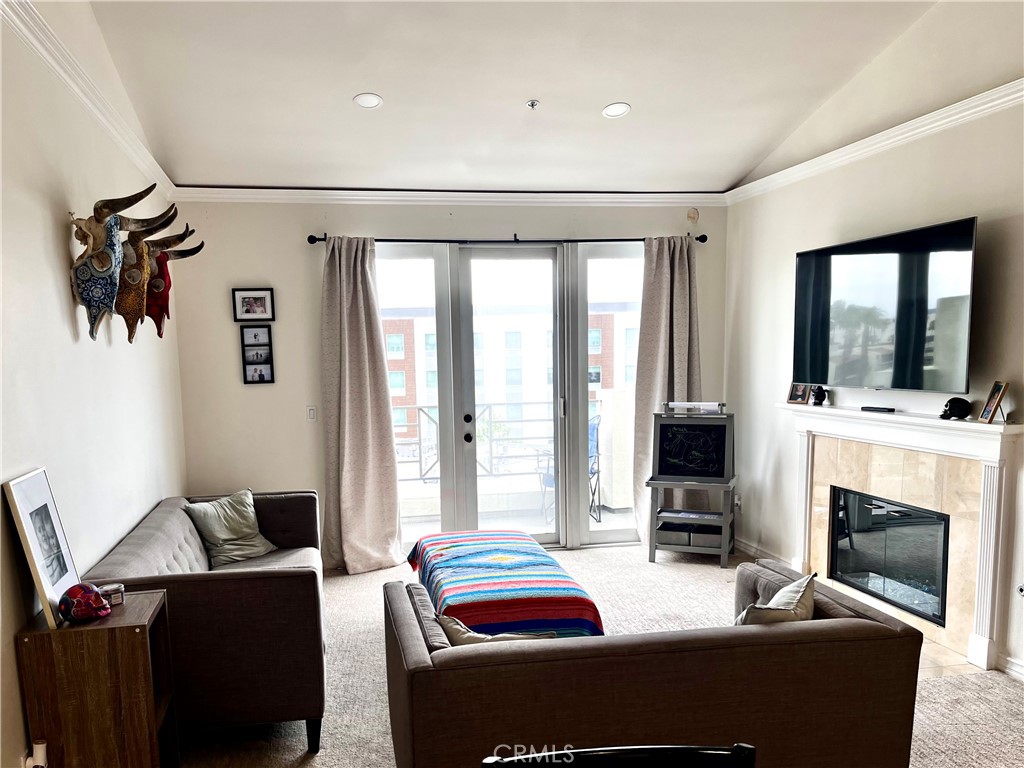 2243 Martin 409, Irvine CA 92612 - photo 2