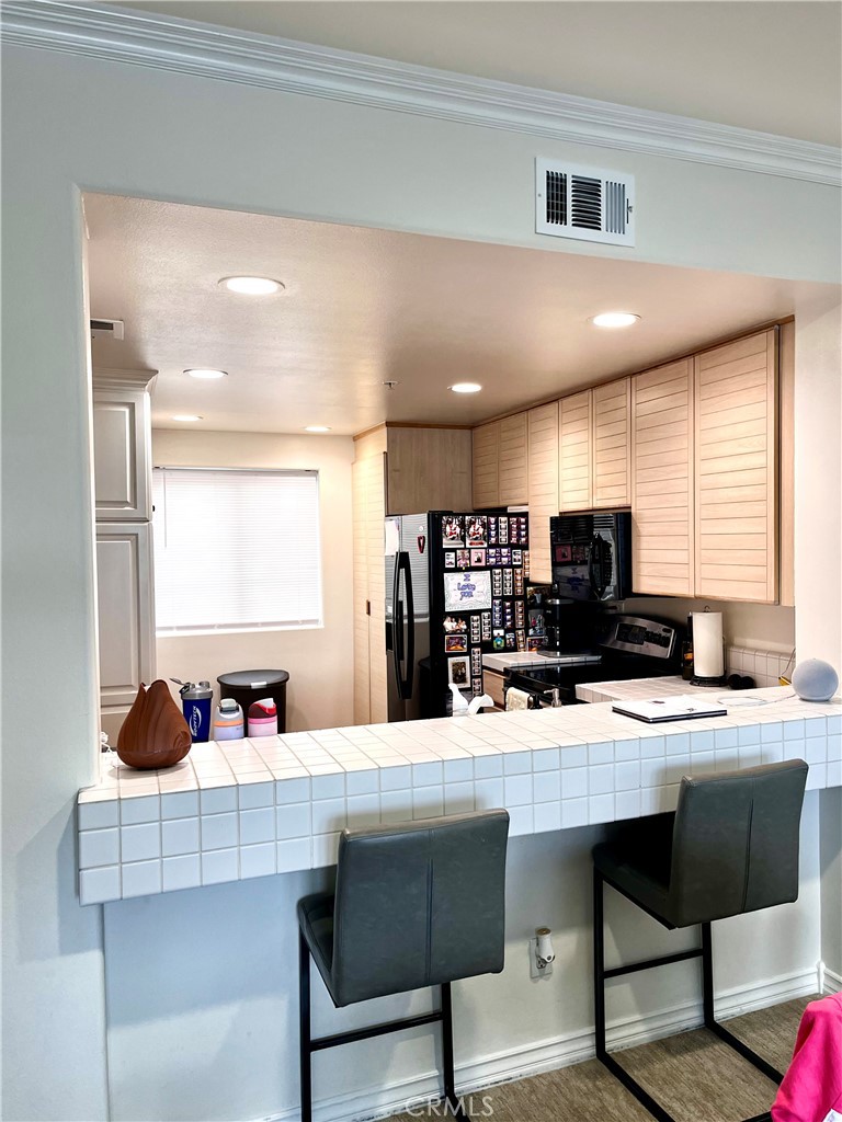 2243 Martin 409, Irvine CA 92612 - photo 3