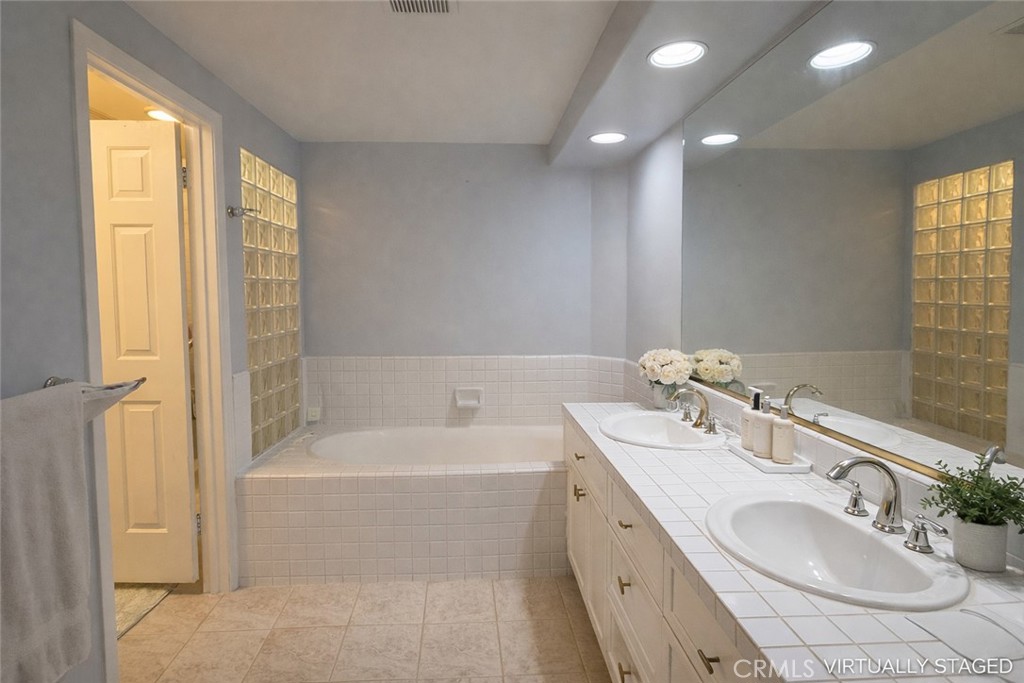 2253 Martin 107, Irvine CA 92612 - photo 7