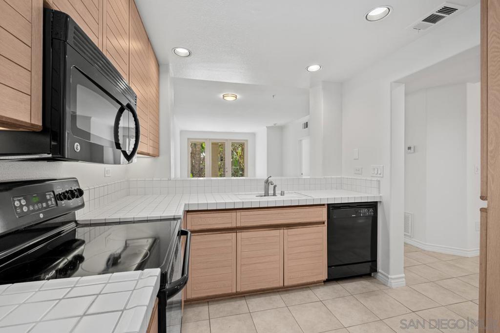 2253 Martin 220, Irvine CA 92612 - photo 8