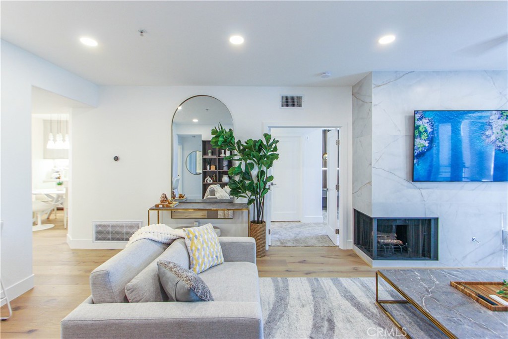2253 Martin 302, Irvine CA 92612 - photo 4