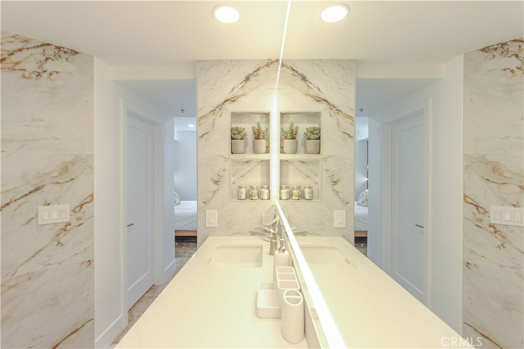 2253 Martin 302, Irvine CA 92612 - photo 18