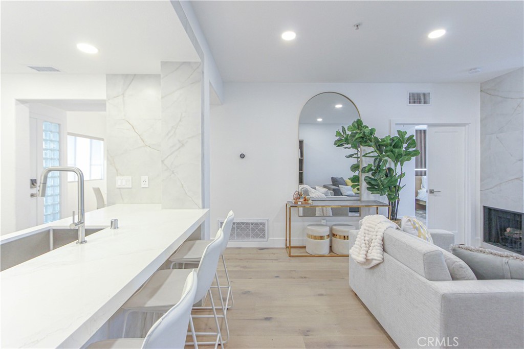 2253 Martin 302, Irvine CA 92612 - photo 35