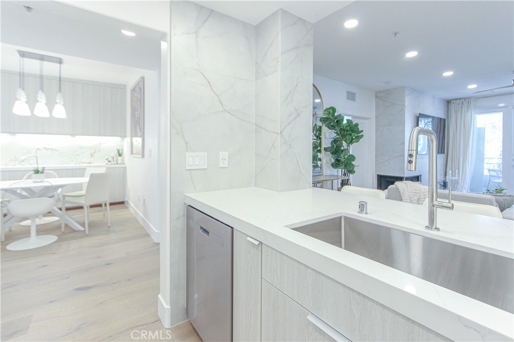 2253 Martin 302, Irvine CA 92612 - photo 36