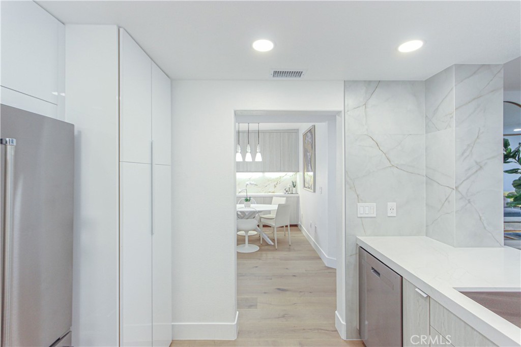 2253 Martin 302, Irvine CA 92612 - photo 40