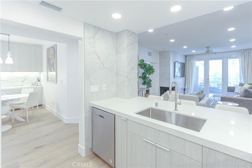 2253 Martin 302, Irvine CA 92612 - photo 43
