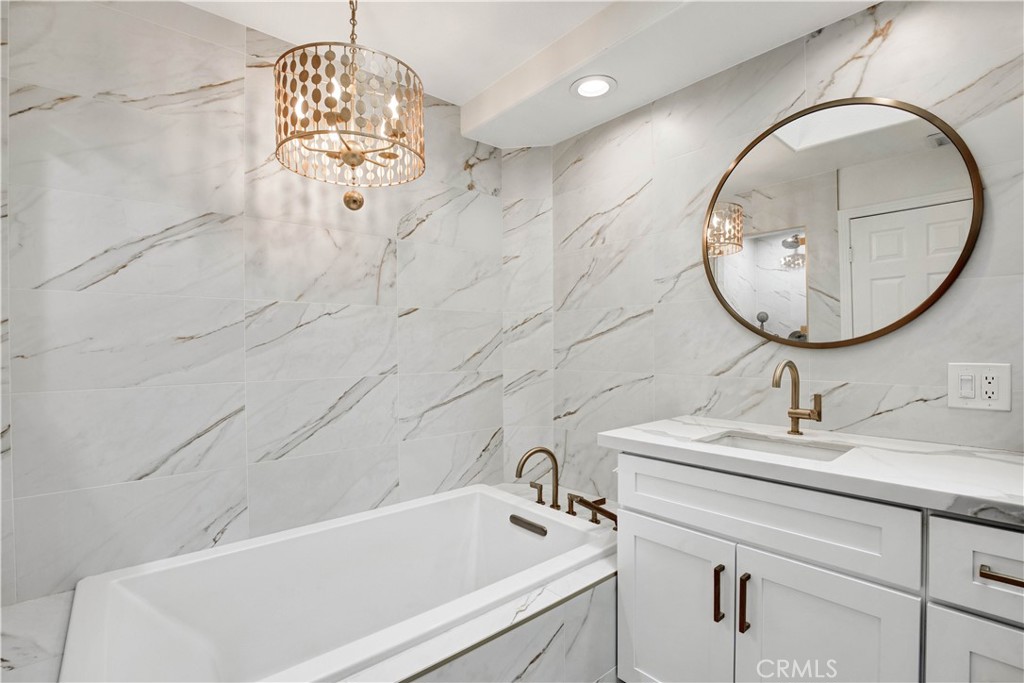 2253 Martin 420, Irvine CA 92612 - photo 3