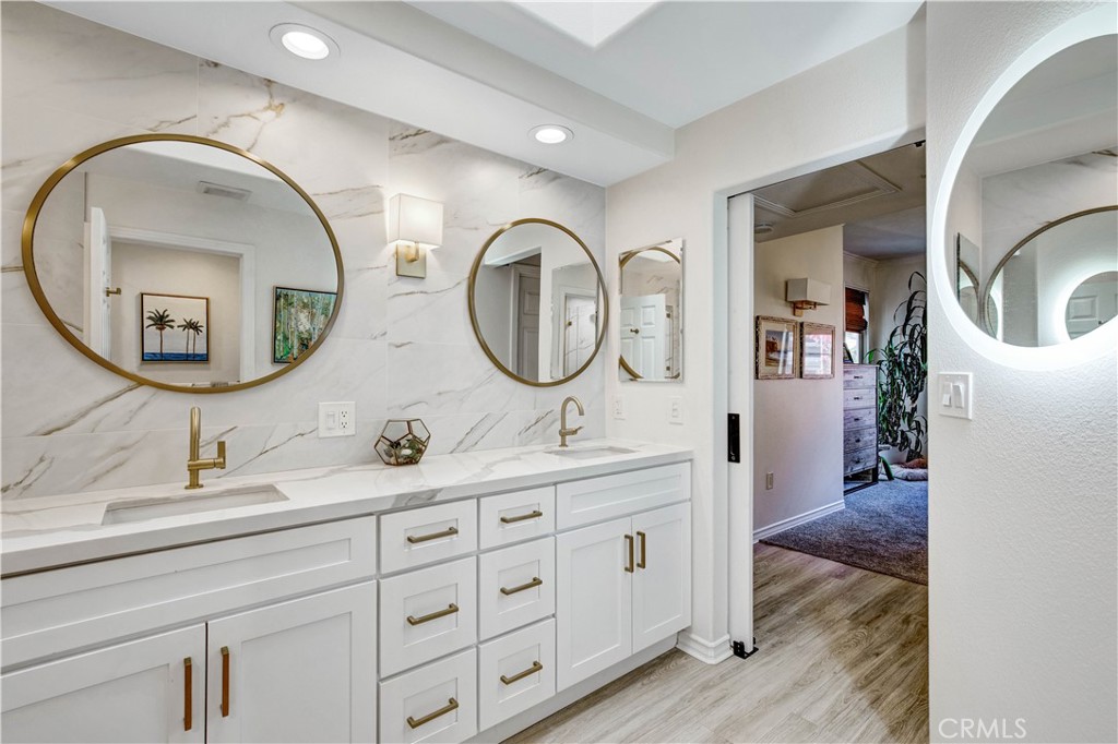 2253 Martin 420, Irvine CA 92612 - photo 6