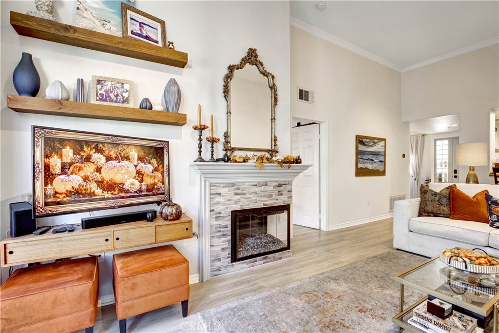 2253 Martin 420, Irvine CA 92612 - photo 12