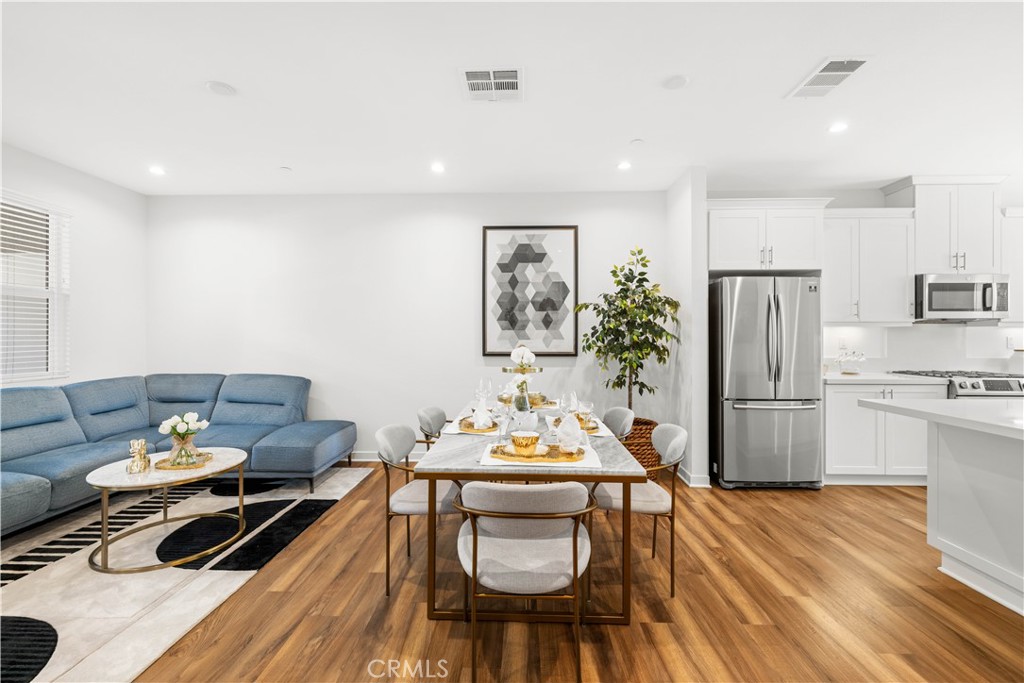 2256 Synergy, Irvine CA 92614 - photo 1