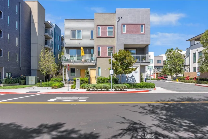 227 Bowery, Irvine