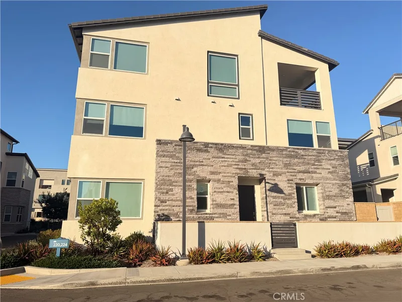 228 Lexford, Irvine, CA 92618