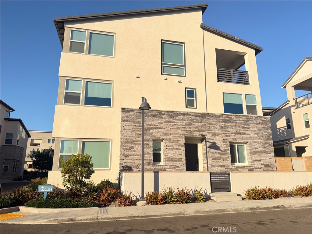 228 Lexford, Irvine CA 92618 - photo 1