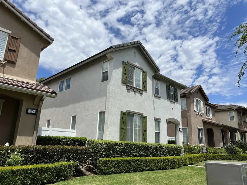 229 Kensington Park, Irvine, CA 92606
