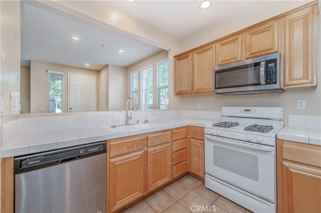 23 Willowdale, Irvine CA 92602 - photo 10