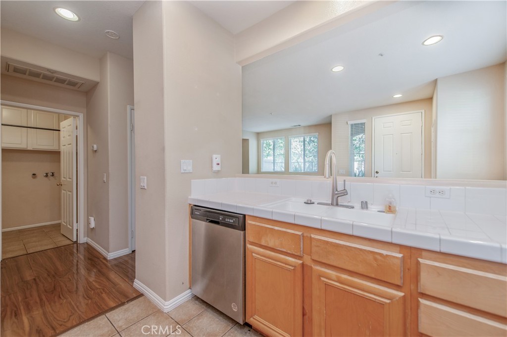 23 Willowdale, Irvine CA 92602 - photo 12