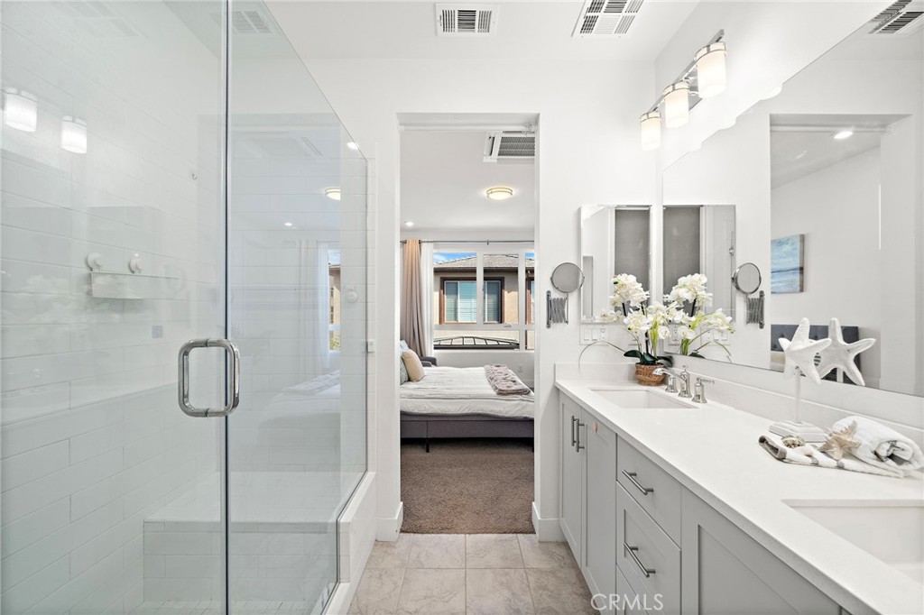 Walk-in shower and bathtub - 230 Abacus, Irvine CA 92618 - photo 30