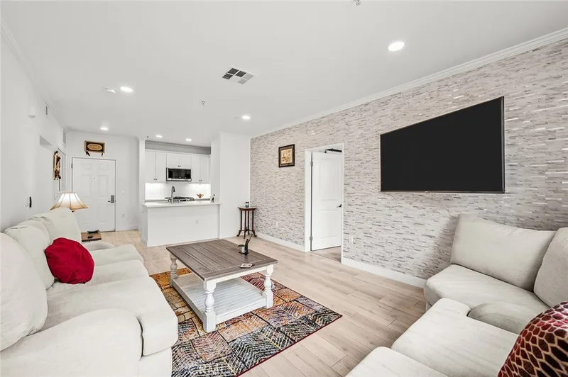 2314 Scholarship, Irvine