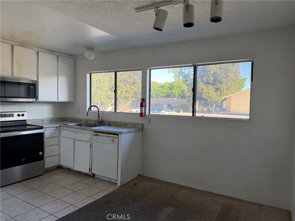 232 Springview, Irvine CA 92620 - photo 3