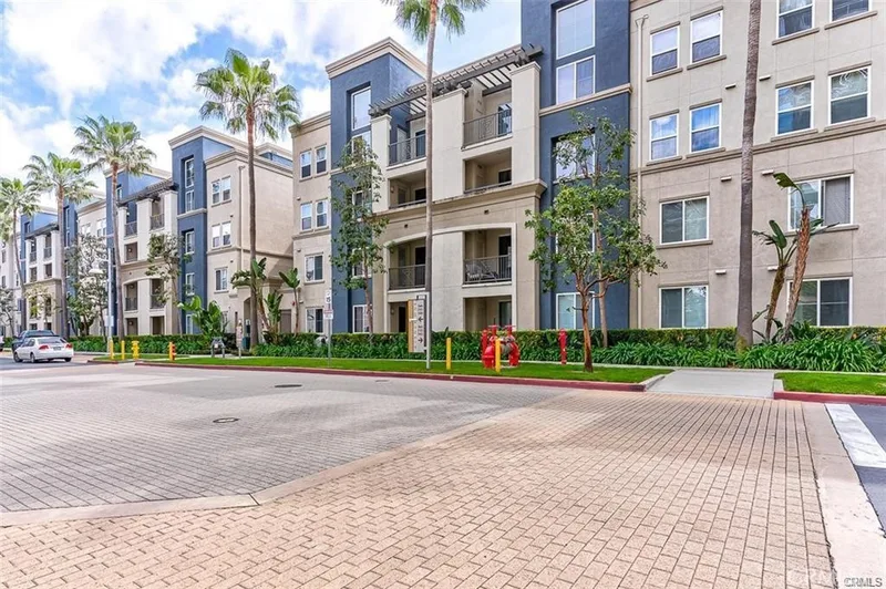2330 Scholarship, Irvine, CA 92612