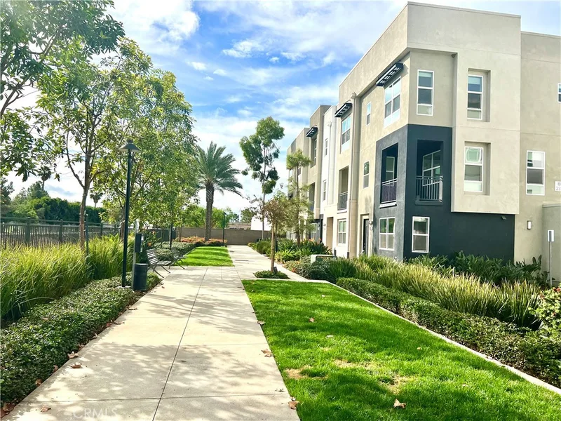 2336 Synergy, Irvine, CA 92614