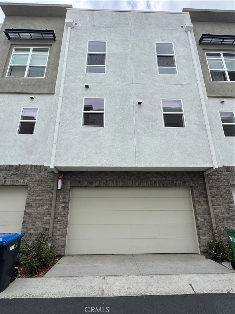 2338 Synergy, Irvine CA 92614 - photo 3