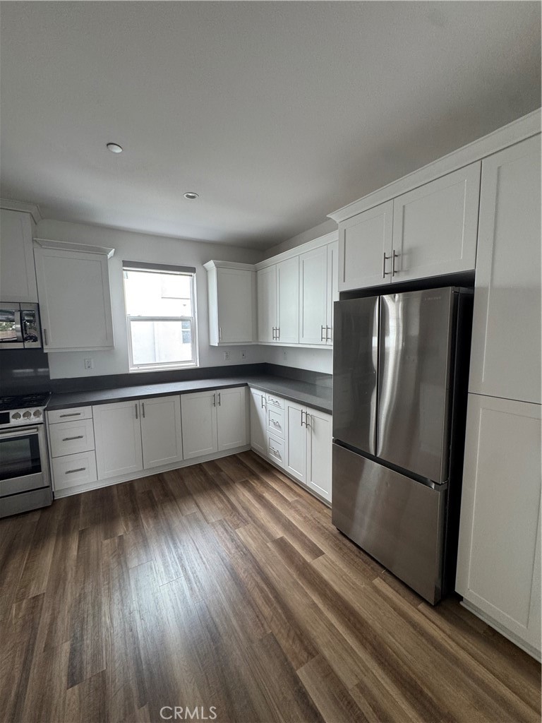 2338 Synergy, Irvine CA 92614 - photo 5