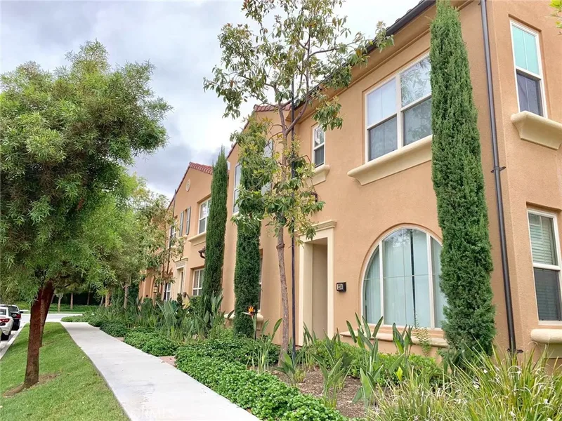 234 Mayfair, Irvine, CA 92620