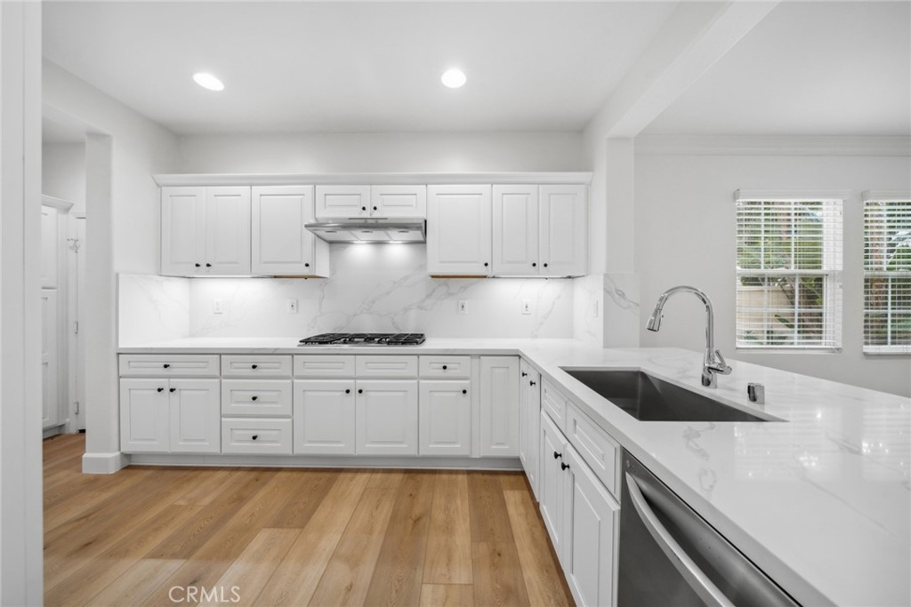 236 Terra Cotta, Irvine CA 92603 - photo 3