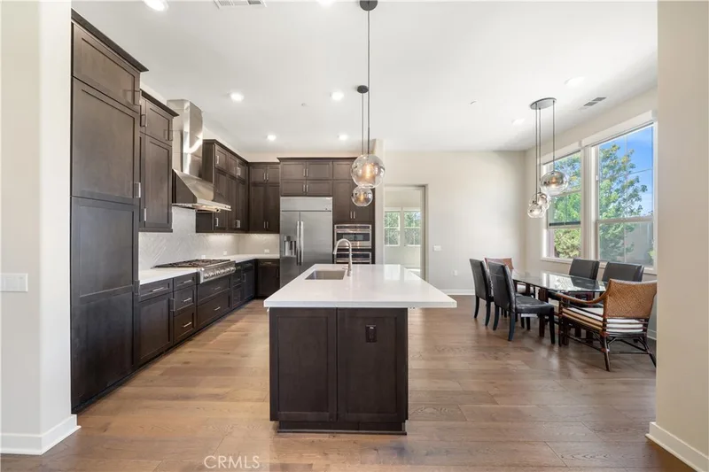 237 Carlow, Irvine, CA 92618