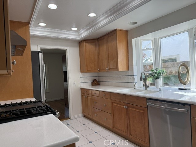 24 Carver, Irvine CA 92620 - photo 5