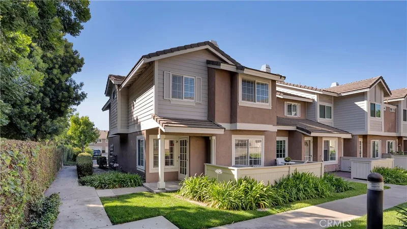 24 Christamon S, Irvine, CA 92620