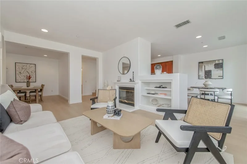 24 Daffodil, Irvine, CA 92618
