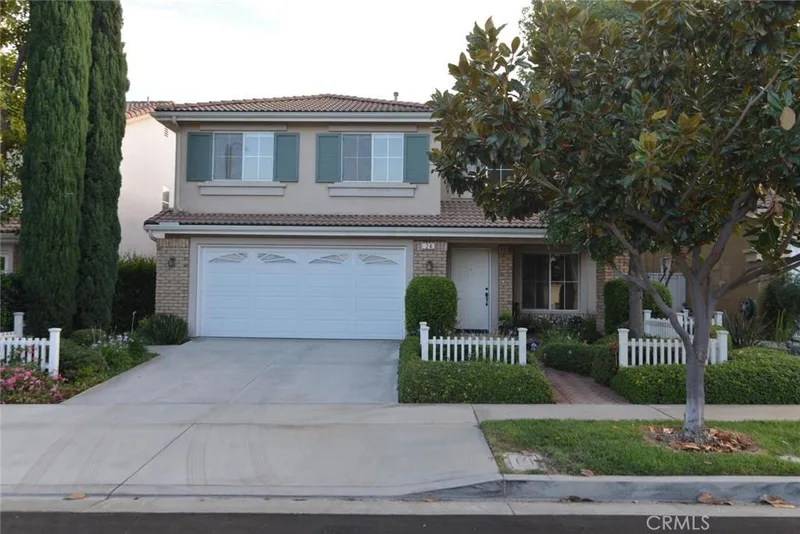 24 Granada, Irvine, CA 92602