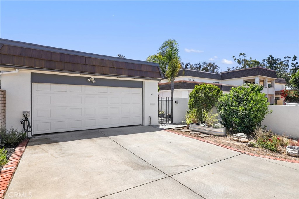 24 Rockrose, Irvine CA 92612 - photo 34