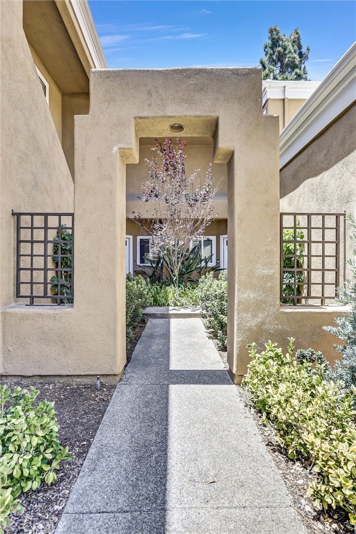 24 Scripps Aisle, Irvine CA 92612 - photo 2