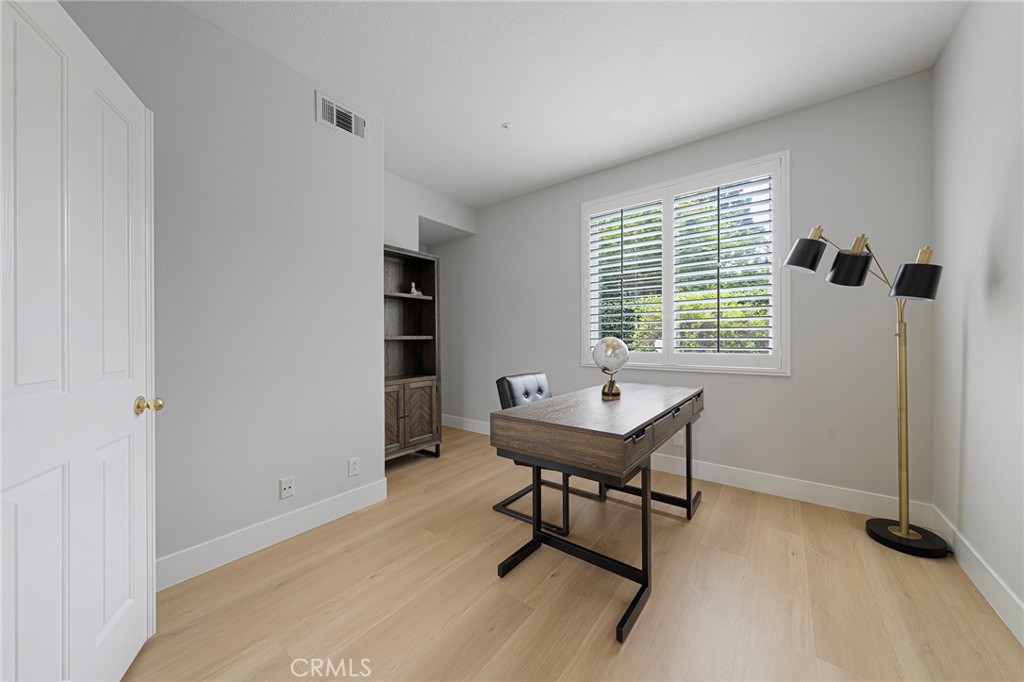 24 Silveroak, Irvine CA 92620 - photo 22