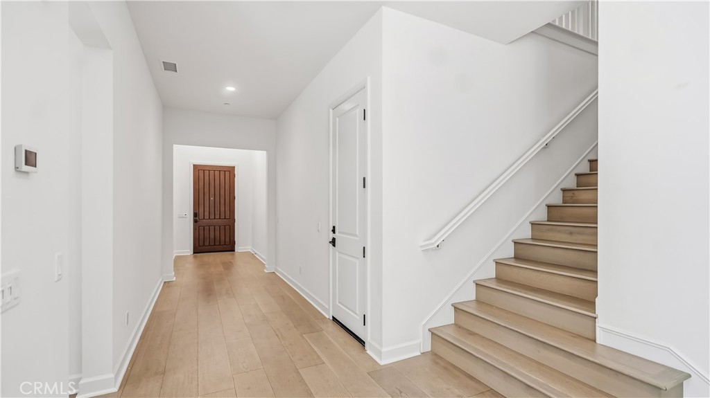 242 Sutters, Irvine CA 92602 - photo 6