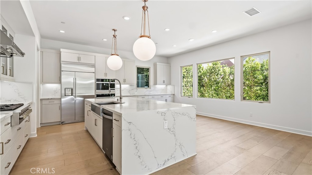 242 Sutters, Irvine CA 92602 - photo 15