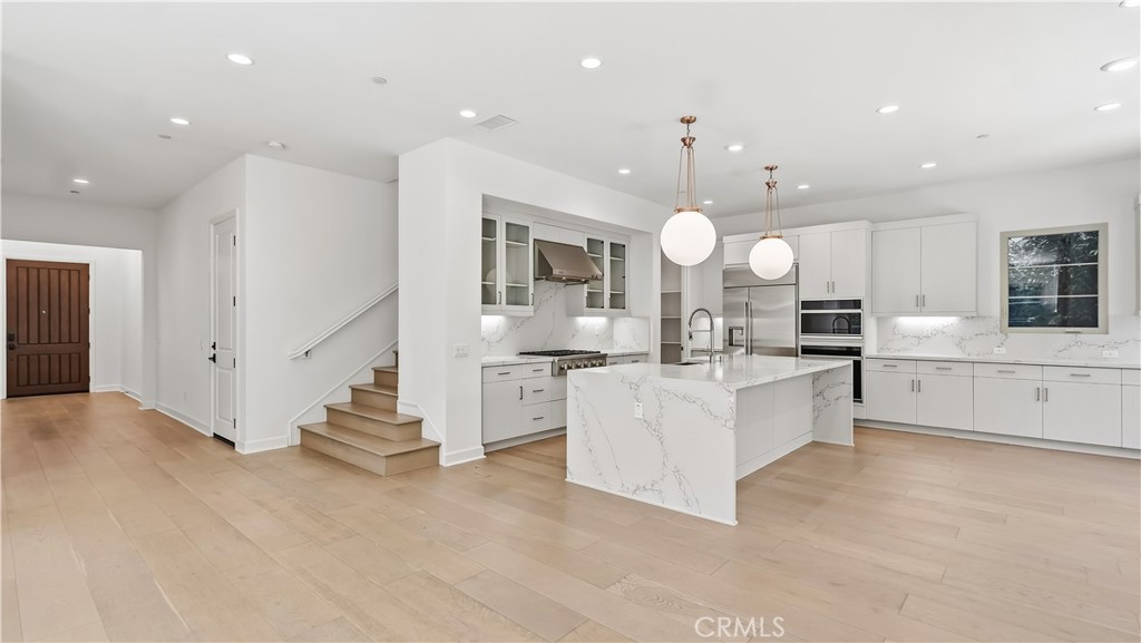 242 Sutters, Irvine CA 92602 - photo 21