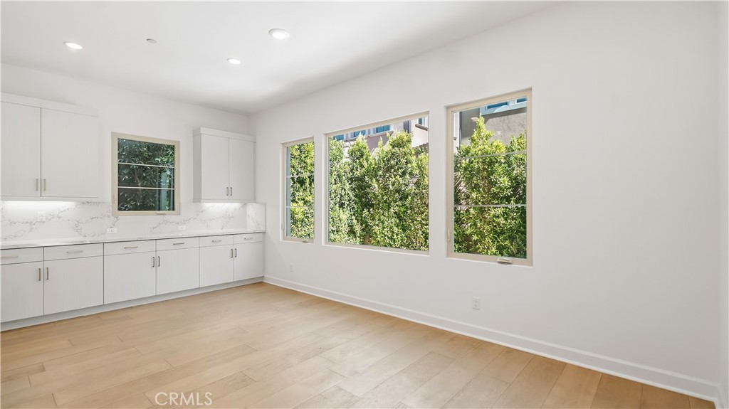 242 Sutters, Irvine CA 92602 - photo 28