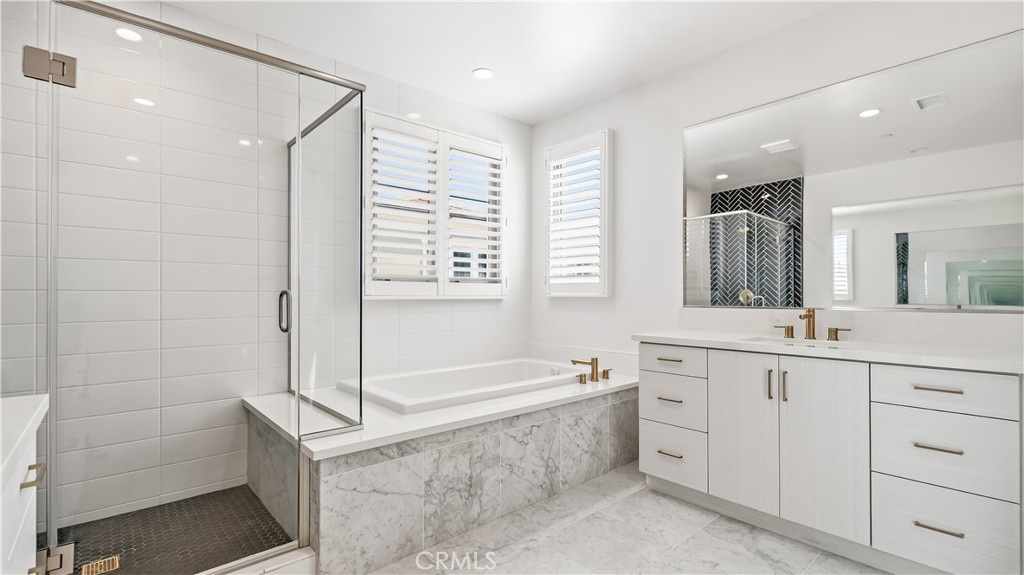 242 Sutters, Irvine CA 92602 - photo 43
