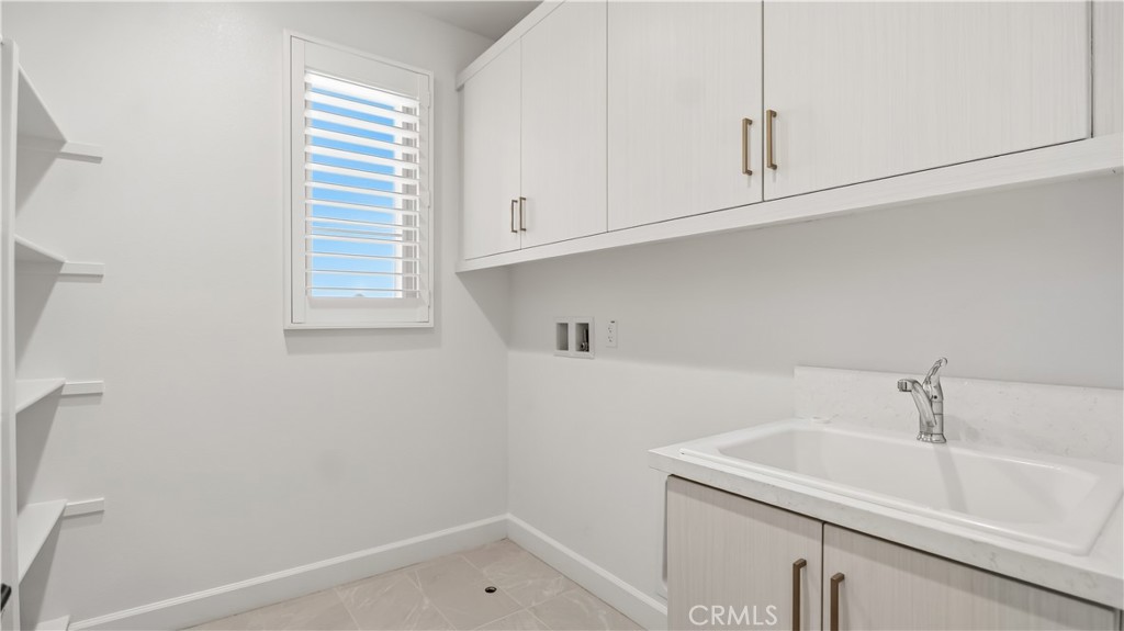 242 Sutters, Irvine CA 92602 - photo 52