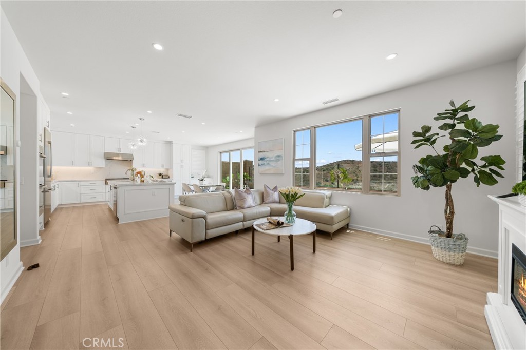 246 Canterbury, Irvine CA 92618 - photo 7